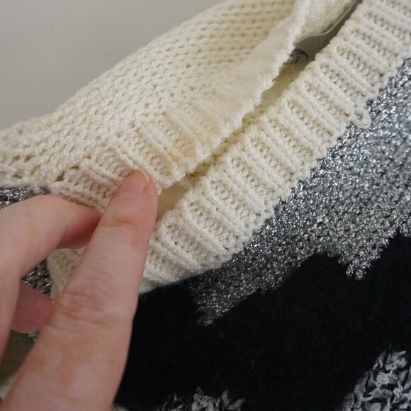 Vintage Dynanite White Black Knit Crewneck Sweater P/S - Picture 13 of 14